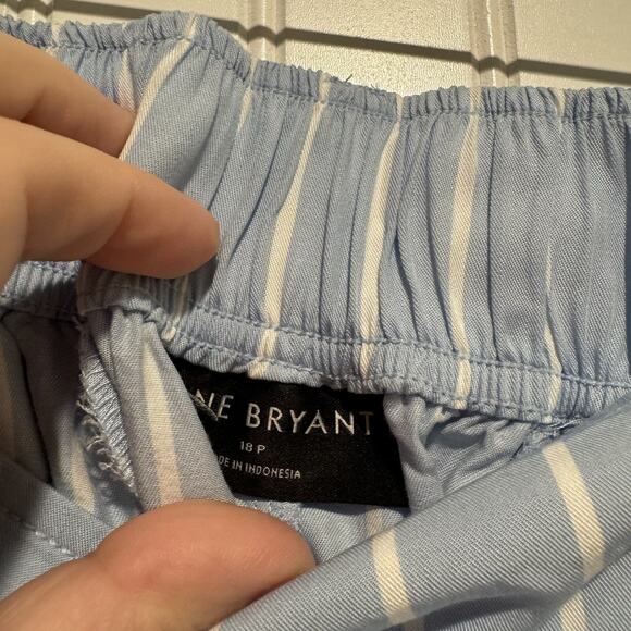 Lane Bryant Blue Striped Pull On Straight Leg Pants Size 18 Petite - Picture 5 of 7